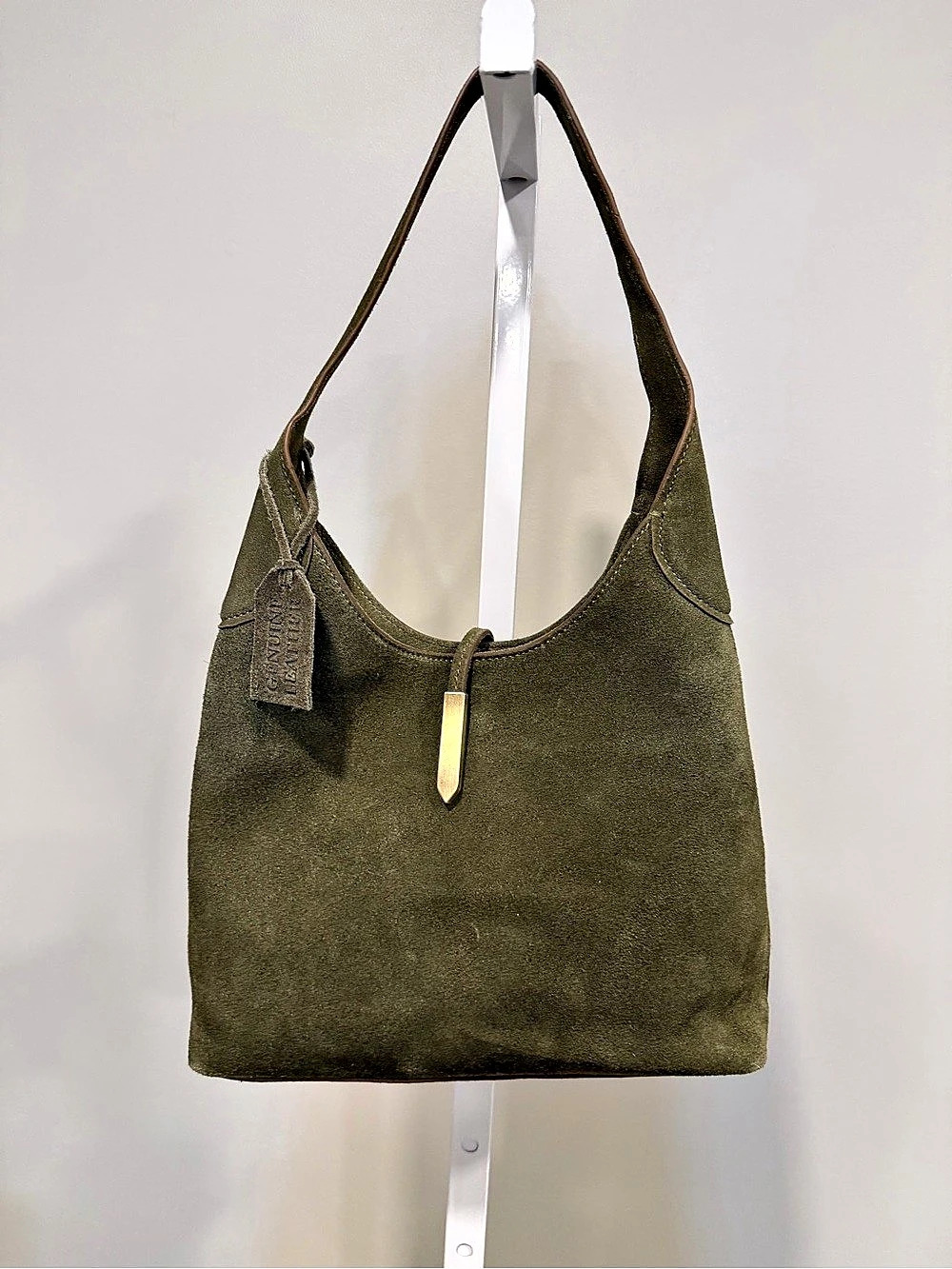 Genuine leather Shoulder Bag in olive Green
